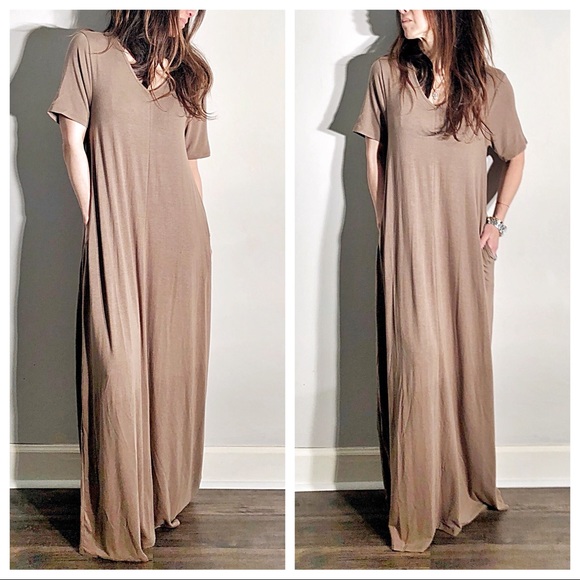 10 ✨FAVORITE ✨Mocha long side pocket maxi dress - Picture 8 of 8